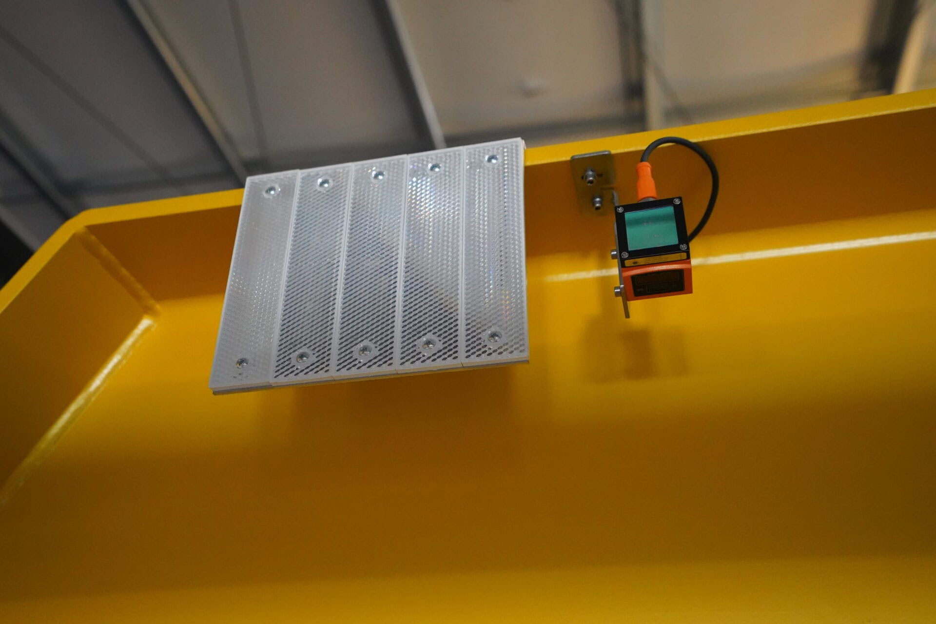 starke collision avoidance kit installed on a bridge crane